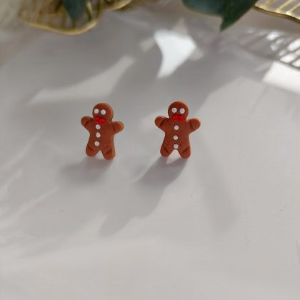 Gingerbread pop studs