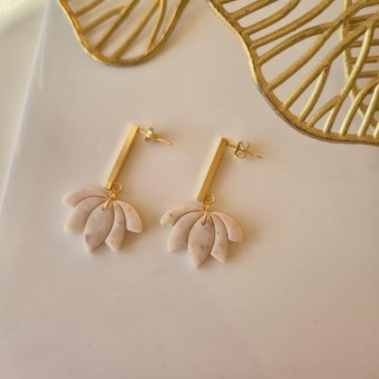 Hilde botanical beige (ook in zilverkleurig rvs)