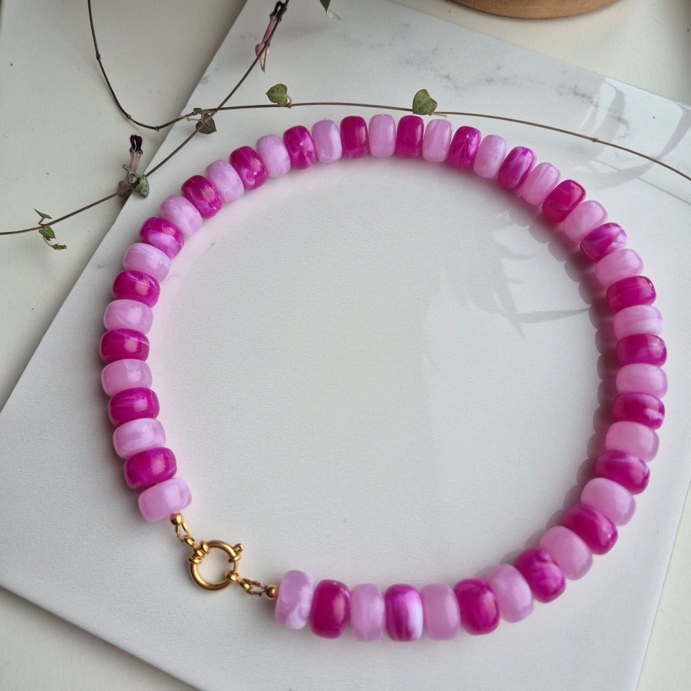 Acryl kralenketting roze