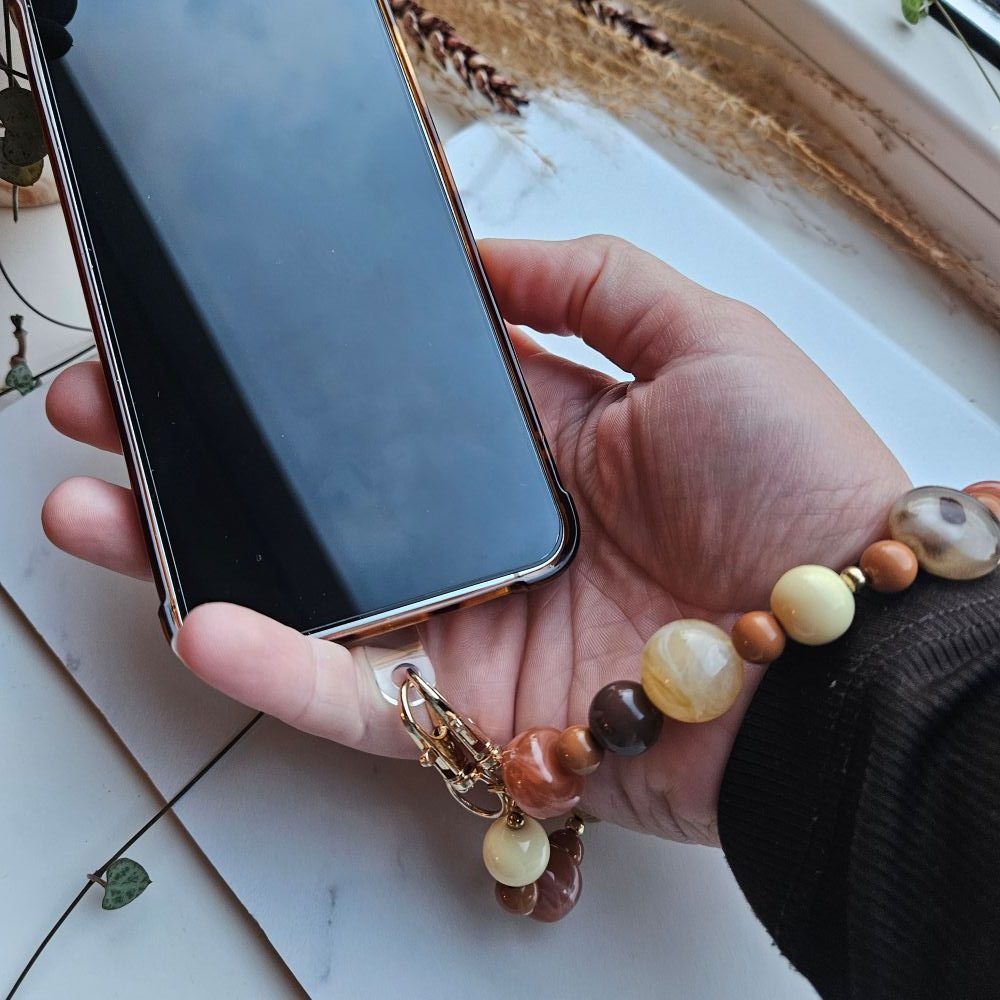Telefoonkoord acrylkralen mix bruin/caramel - Afbeelding 4